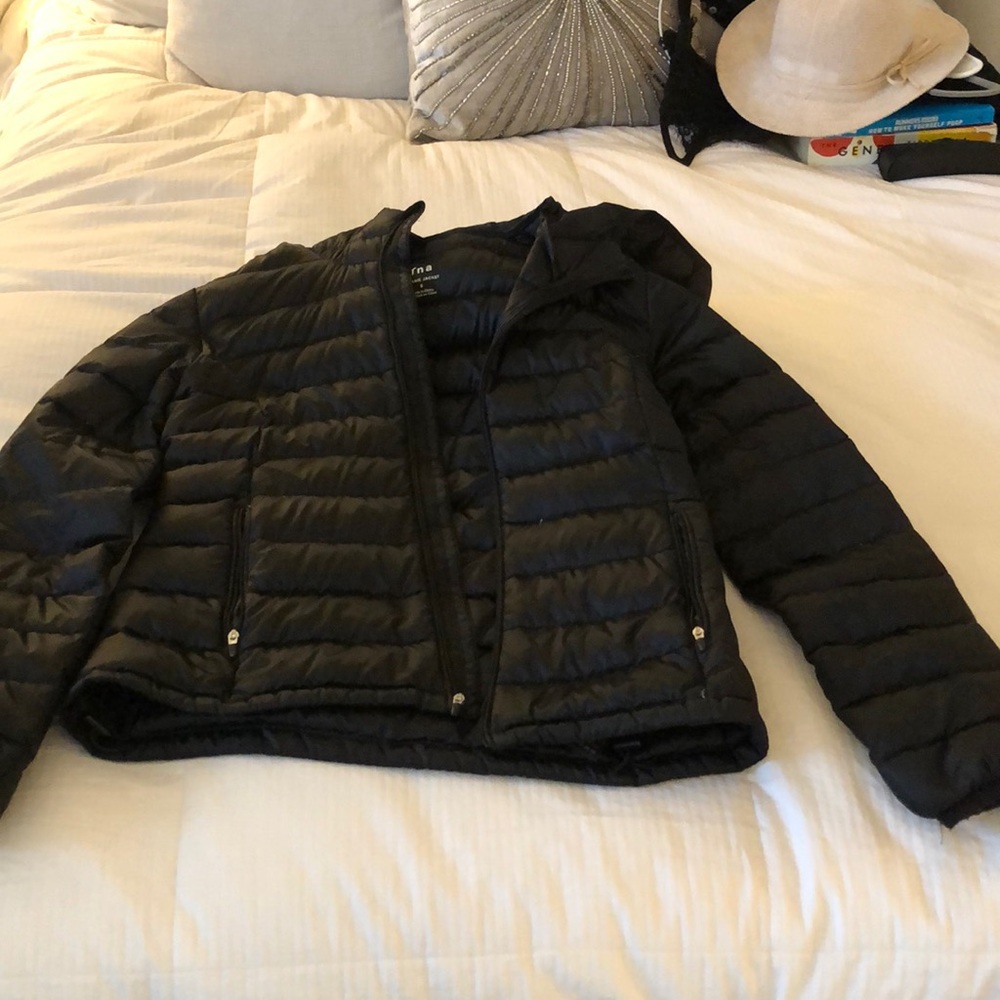 Aritzia TNA black puffer coat